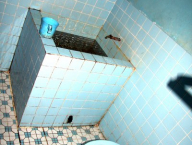Koupelna a záchod nejlepšího hotelu v Nabire